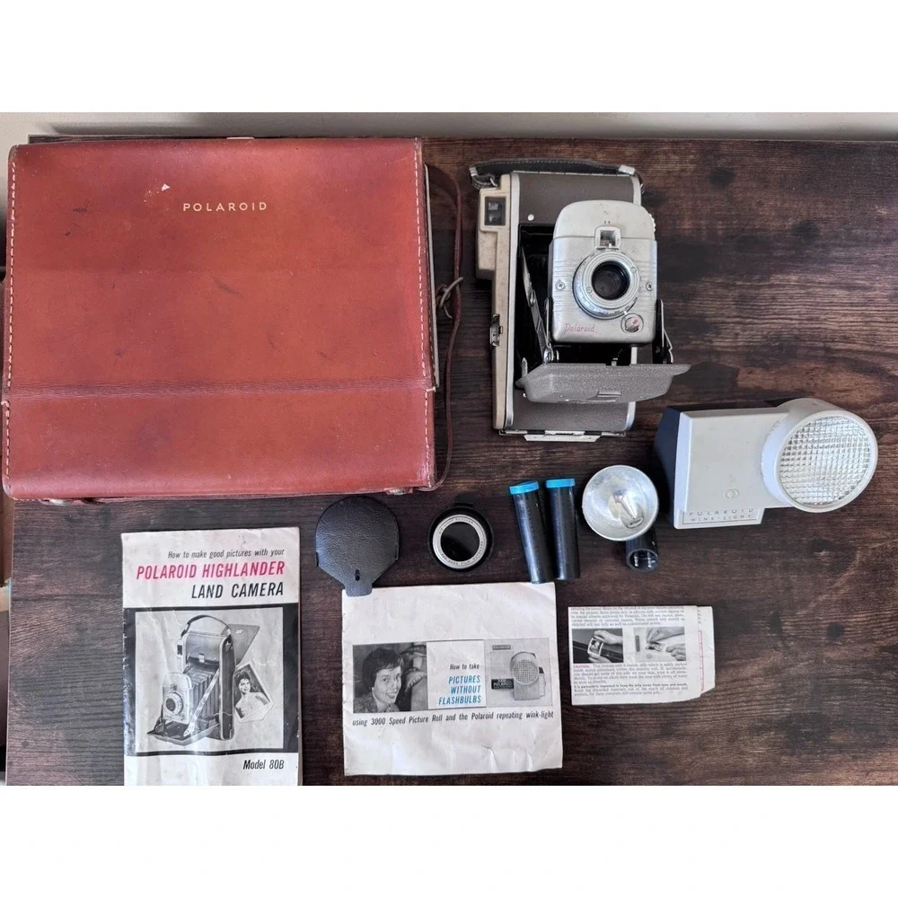Vintage Polaroid Highlander Land Camera Model 80B With Case Manual & Accessories